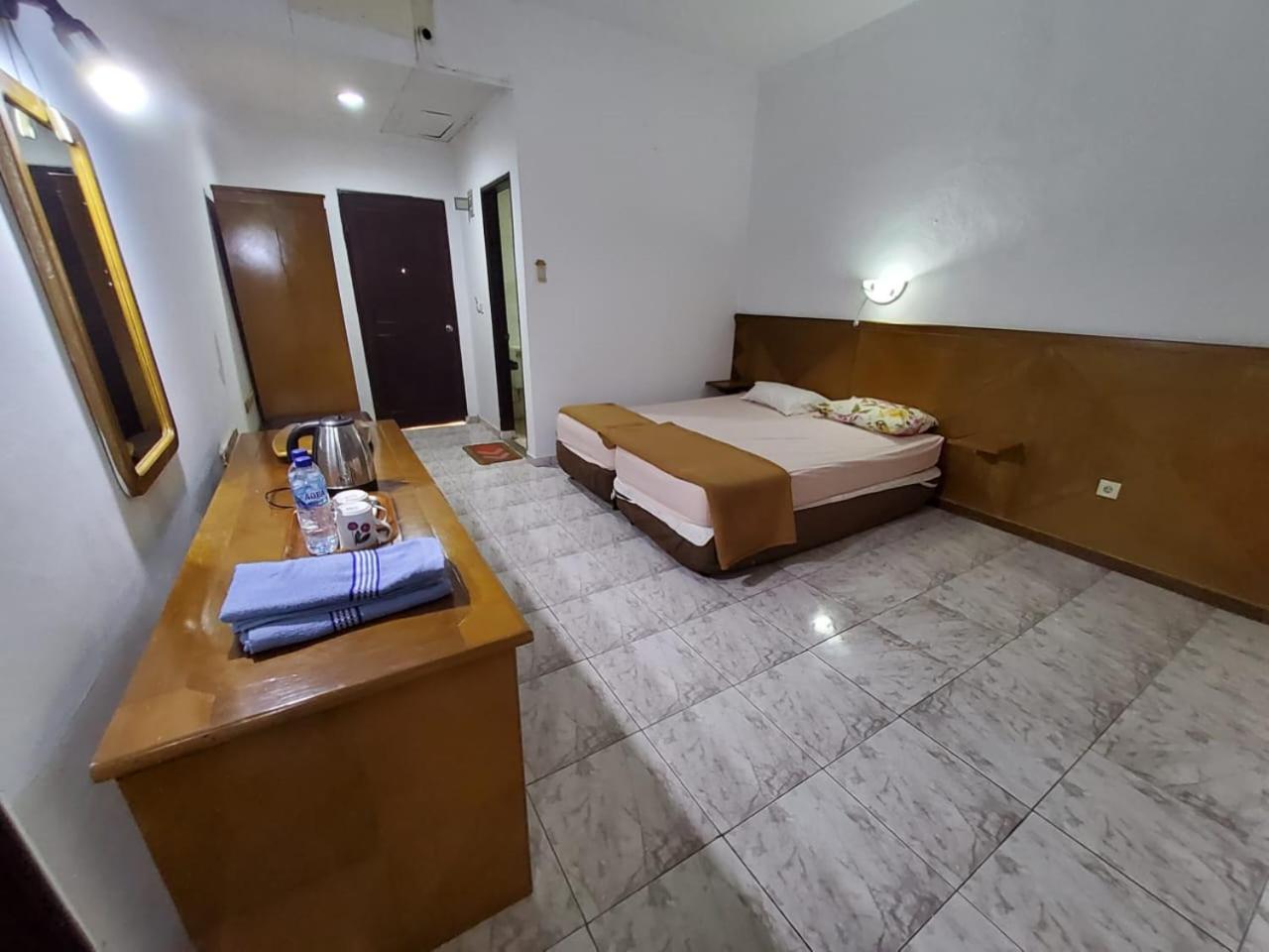 Cikakak Hotel Kumala Samudra מראה חיצוני תמונה