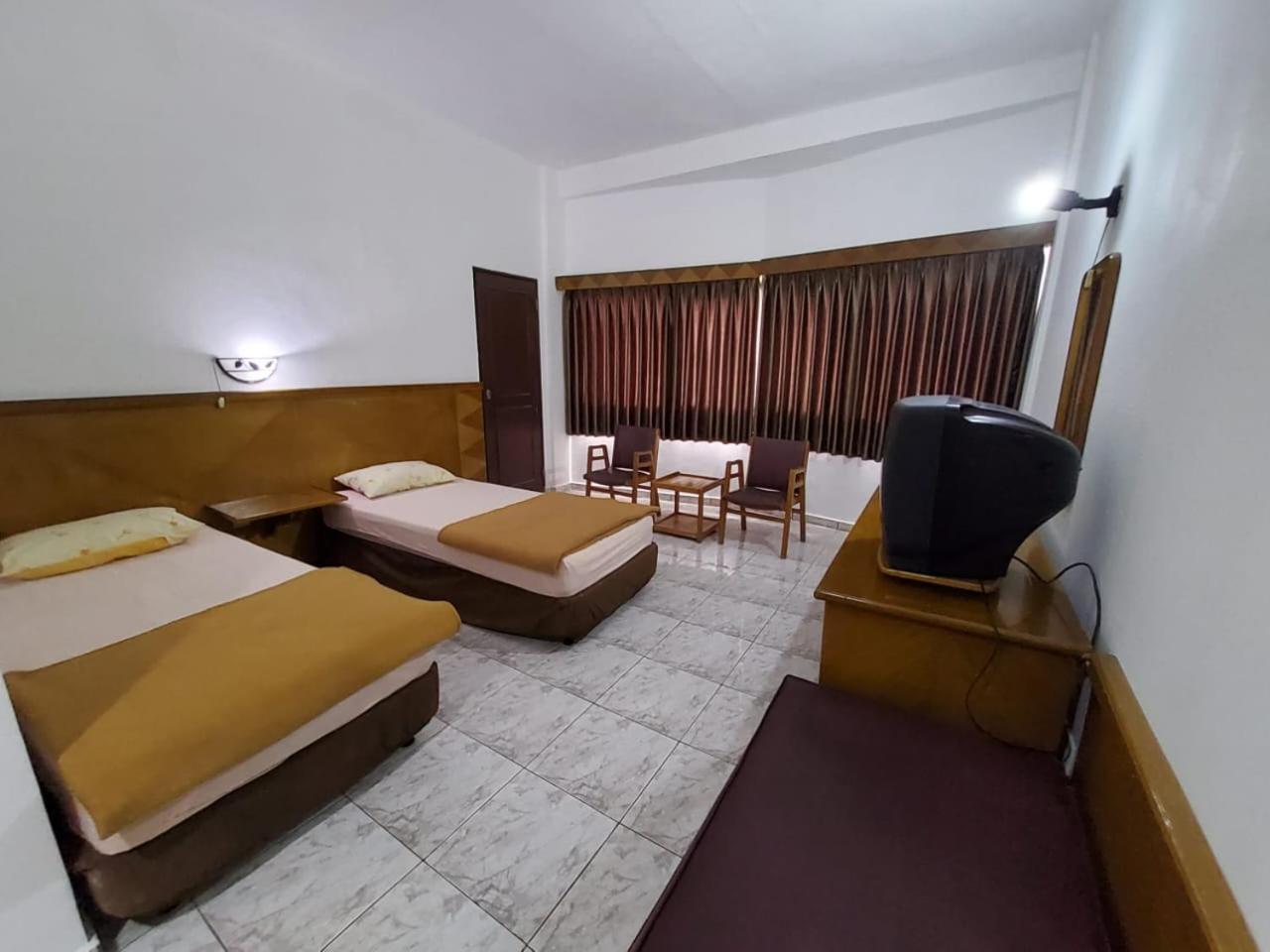 Cikakak Hotel Kumala Samudra מראה חיצוני תמונה