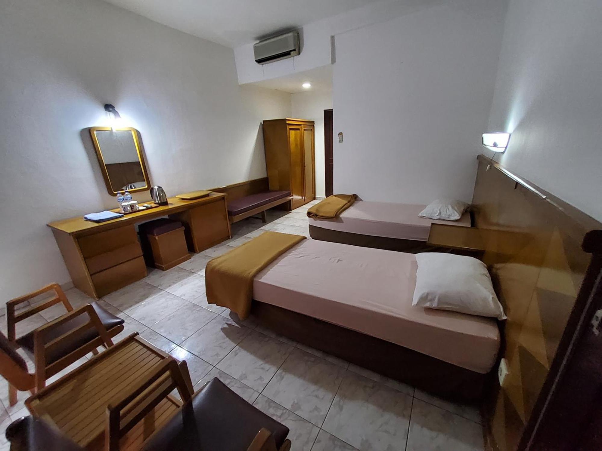 Cikakak Hotel Kumala Samudra מראה חיצוני תמונה